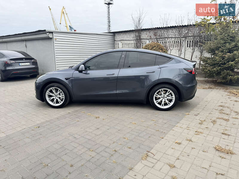 Позашляховик / Кросовер Tesla Model Y 2023 в Дніпрі фото 9 Позашляховик / Кросовер Tesla Model Y 2023 в Дніпрі