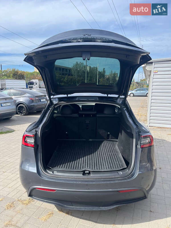 Позашляховик / Кросовер Tesla Model Y 2023 в Дніпрі фото 12 Позашляховик / Кросовер Tesla Model Y 2023 в Дніпрі