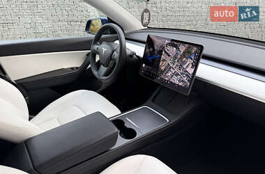 Внедорожник / Кроссовер Tesla Model Y 2021 в 