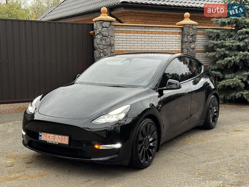 Внедорожник / Кроссовер Tesla Model Y 2023 в Киеве