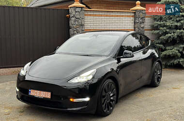 Внедорожник / Кроссовер Tesla Model Y 2023 в 