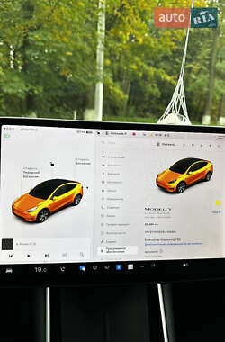 Внедорожник / Кроссовер Tesla Model Y 2020 в 