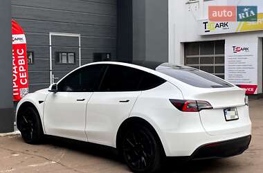 Внедорожник / Кроссовер Tesla Model Y 2021 в 
