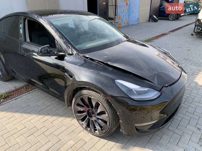 Позашляховик / Кросовер Tesla Model Y 2021 в Одесі