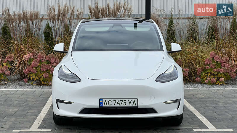 Позашляховик / Кросовер Tesla Model Y 2021 в 