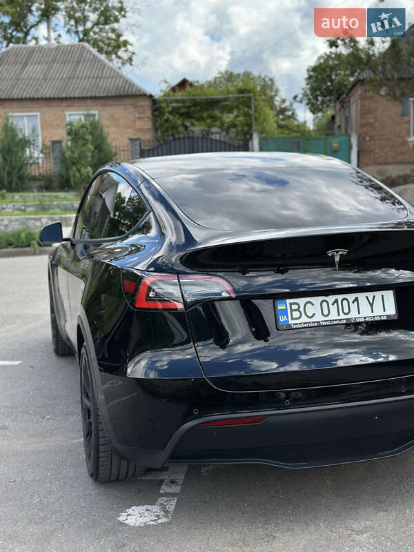 Позашляховик / Кросовер Tesla Model Y 2021 в Кропивницькому