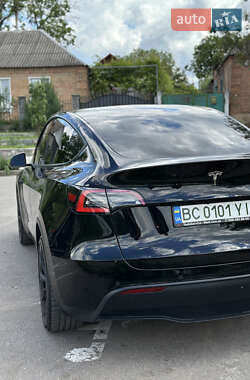 Внедорожник / Кроссовер Tesla Model Y 2021 в 