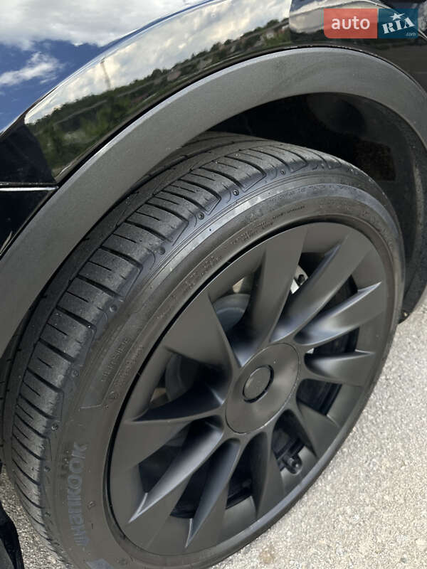 Позашляховик / Кросовер Tesla Model Y 2021 в Кропивницькому