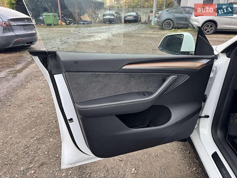 Внедорожник / Кроссовер Tesla Model Y 2023 в Ровно фото 22 Внедорожник / Кроссовер Tesla Model Y 2023 в Ровно