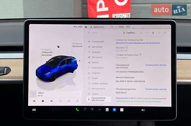 Позашляховик / Кросовер Tesla Model Y 2024 в 