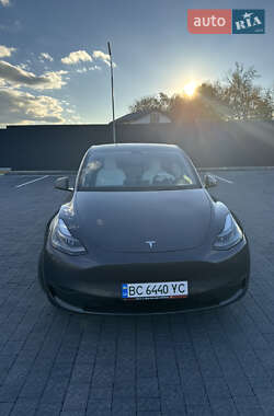 Внедорожник / Кроссовер Tesla Model Y 2022 в 