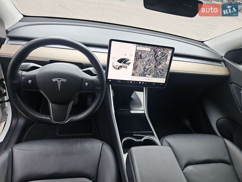 Позашляховик / Кросовер Tesla Model Y 2021 в Рівному