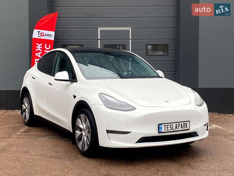 Позашляховик / Кросовер Tesla Model Y 2022 в Києві фото 12 Позашляховик / Кросовер Tesla Model Y 2022 в Києві