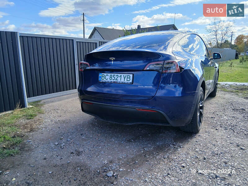 Позашляховик / Кросовер Tesla Model Y 2023 в Буську