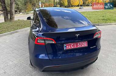 Позашляховик / Кросовер Tesla Model Y 2021 в 