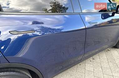 Позашляховик / Кросовер Tesla Model Y 2021 в 