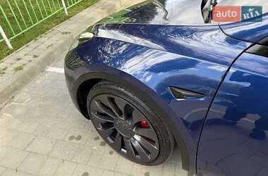 Позашляховик / Кросовер Tesla Model Y 2021 в 