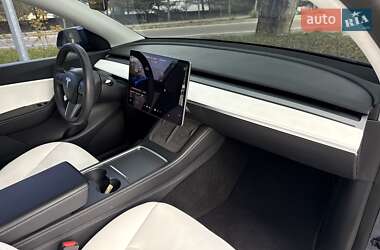 Позашляховик / Кросовер Tesla Model Y 2021 в 