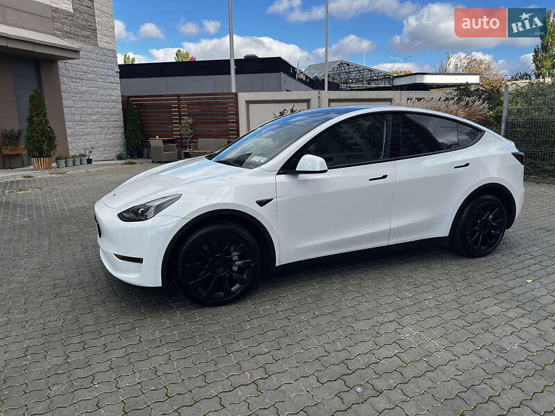 Внедорожник / Кроссовер Tesla Model Y 2023 в Одессе