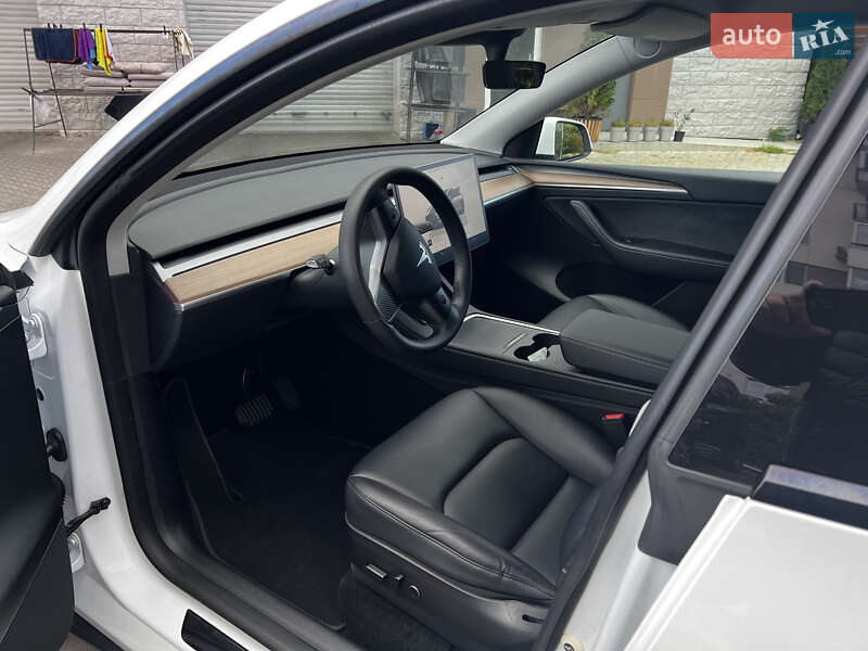 Внедорожник / Кроссовер Tesla Model Y 2023 в Одессе