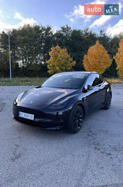 Позашляховик / Кросовер Tesla Model Y 2023 в  Позашляховик / Кросовер Tesla Model Y 2023 в