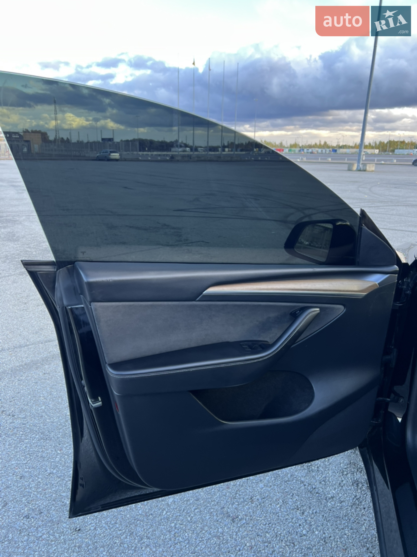2023 Tesla Model Y - мініатюра 24