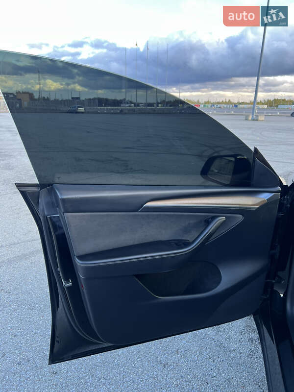 Внедорожник / Кроссовер Tesla Model Y 2023 в Львове фото 24 Внедорожник / Кроссовер Tesla Model Y 2023 в Львове