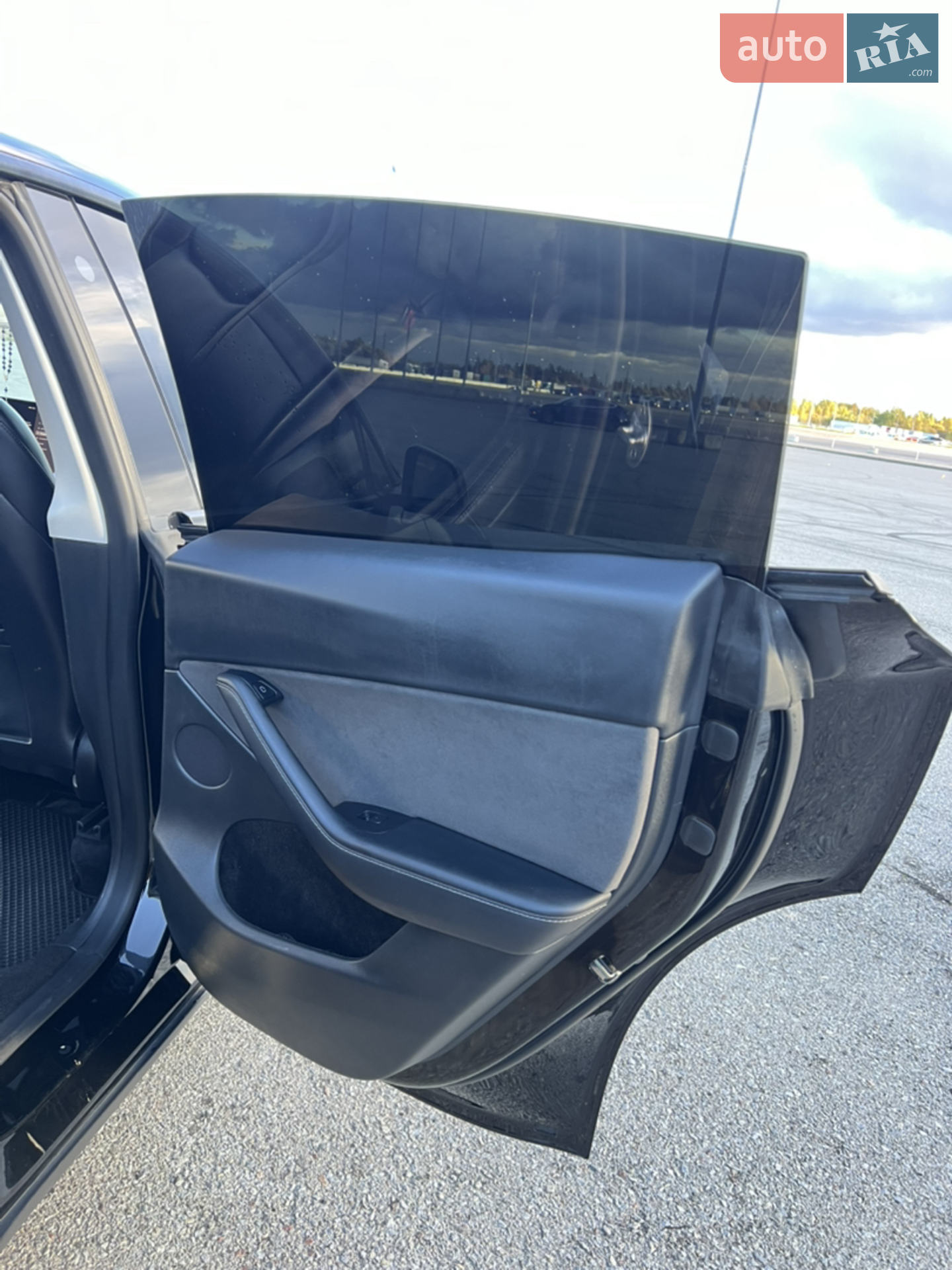 2023 Tesla Model Y - мініатюра 35