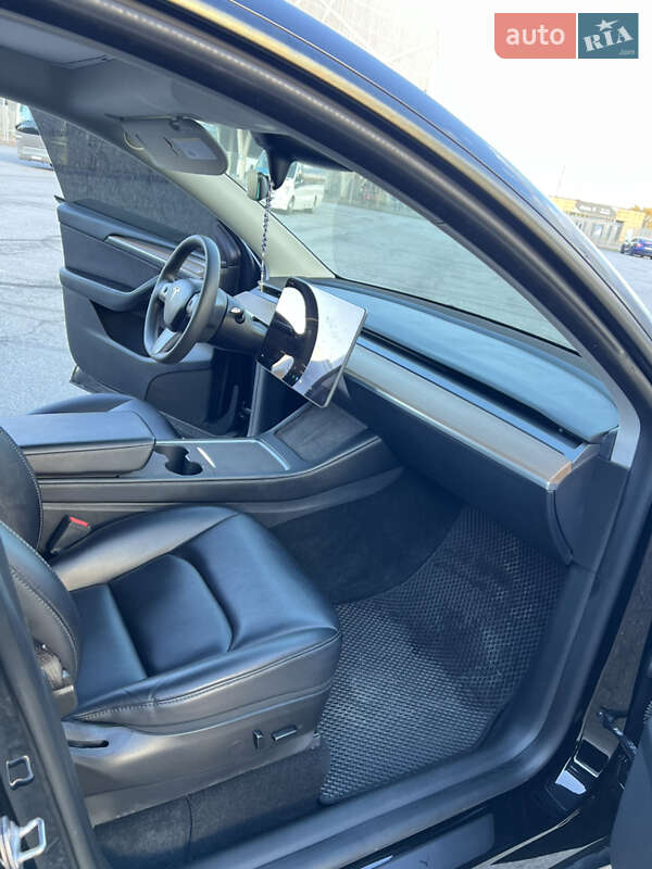 Внедорожник / Кроссовер Tesla Model Y 2023 в Львове фото 39 Внедорожник / Кроссовер Tesla Model Y 2023 в Львове