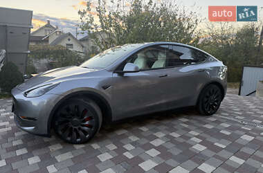 Внедорожник / Кроссовер Tesla Model Y 2024 в 