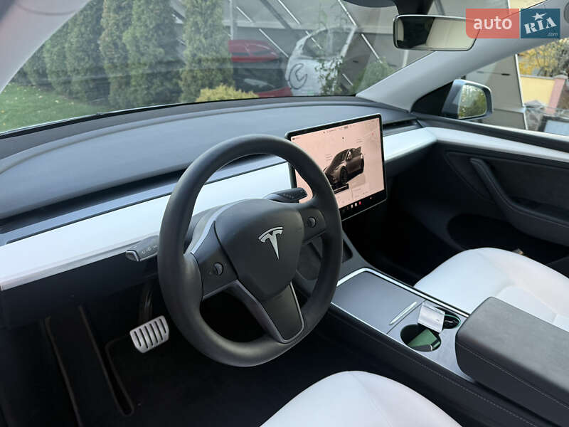 Позашляховик / Кросовер Tesla Model Y 2024 в Івано-Франківську фото 13 Позашляховик / Кросовер Tesla Model Y 2024 в Івано-Франківську