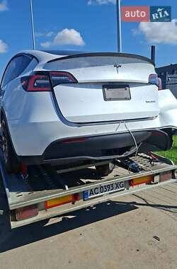 Позашляховик / Кросовер Tesla Model Y 2022 в 