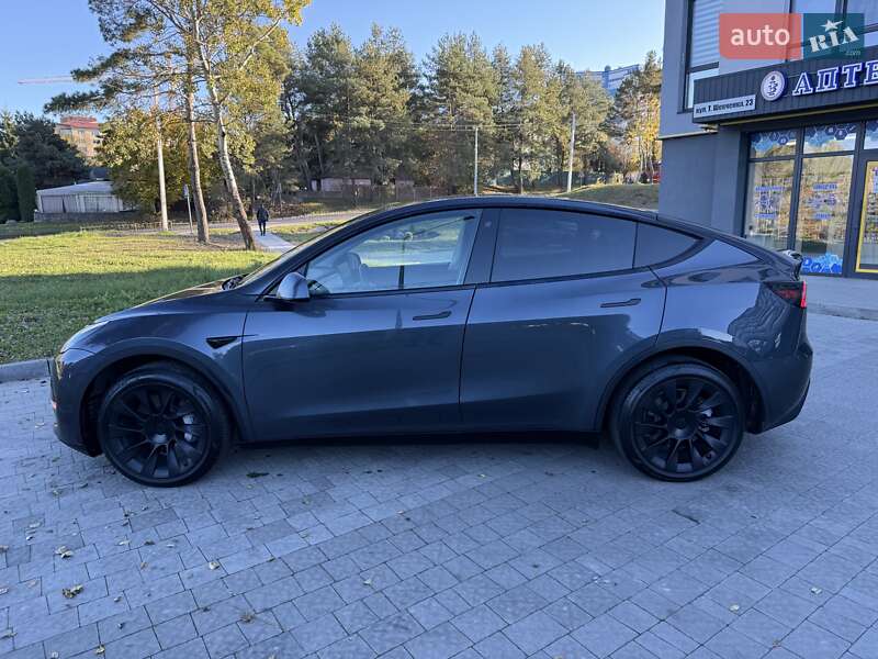 Позашляховик / Кросовер Tesla Model Y 2022 в Львові фото 2 Позашляховик / Кросовер Tesla Model Y 2022 в Львові