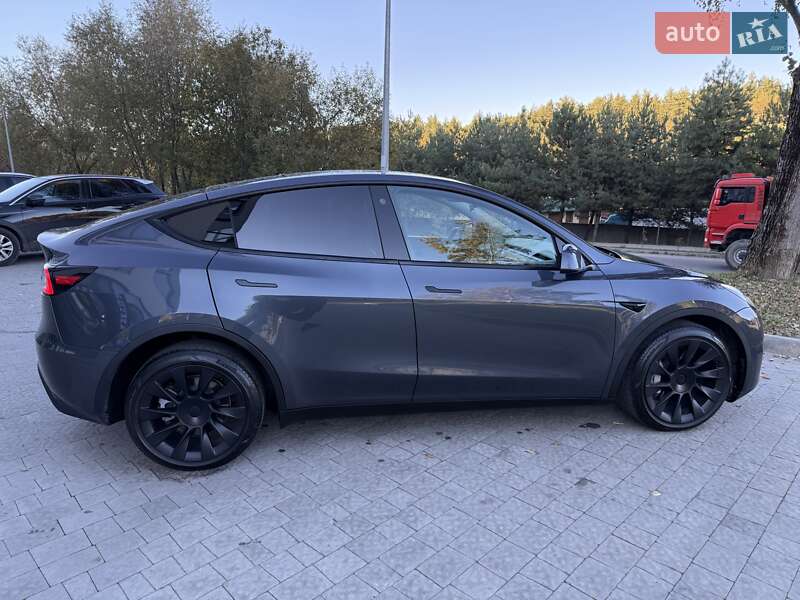 Позашляховик / Кросовер Tesla Model Y 2022 в Львові фото 10 Позашляховик / Кросовер Tesla Model Y 2022 в Львові