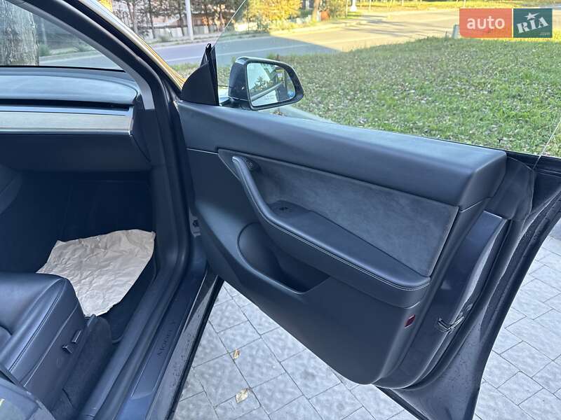 Позашляховик / Кросовер Tesla Model Y 2022 в Львові фото 50 Позашляховик / Кросовер Tesla Model Y 2022 в Львові