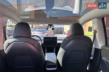 Внедорожник / Кроссовер Tesla Model Y 2020 в 