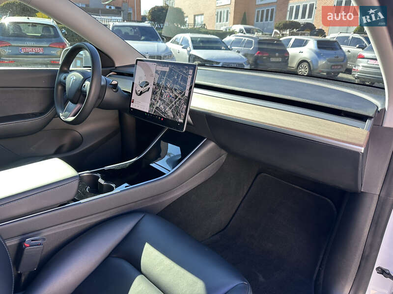 Внедорожник / Кроссовер Tesla Model Y 2020 в Луцке фото 30 Внедорожник / Кроссовер Tesla Model Y 2020 в Луцке