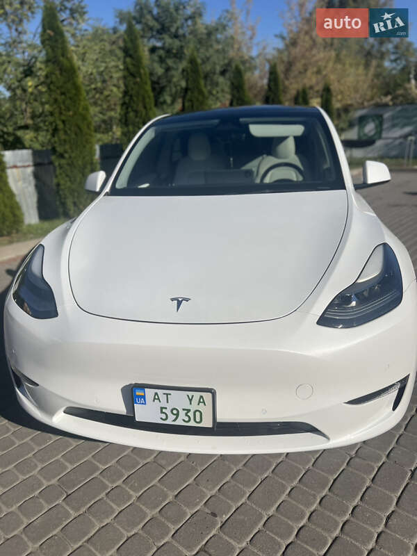 Внедорожник / Кроссовер Tesla Model Y 2022 в Ивано-Франковске
