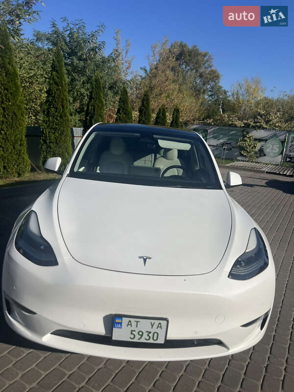 Внедорожник / Кроссовер Tesla Model Y 2022 в Ивано-Франковске