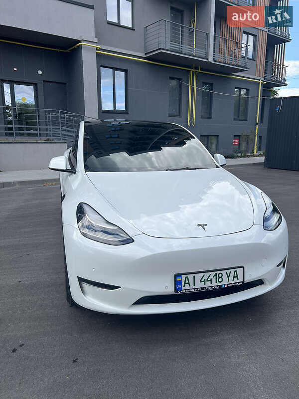 Позашляховик / Кросовер Tesla Model Y 2021 в Києві фото 2 Позашляховик / Кросовер Tesla Model Y 2021 в Києві