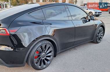 Внедорожник / Кроссовер Tesla Model Y 2023 в 