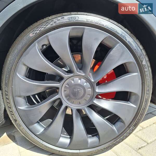 Позашляховик / Кросовер Tesla Model Y 2023 в Харкові фото 15 Позашляховик / Кросовер Tesla Model Y 2023 в Харкові