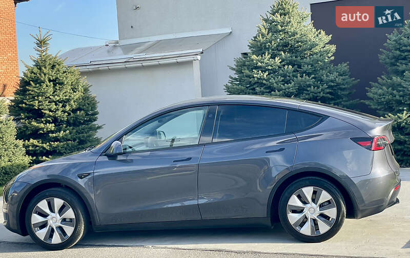 Позашляховик / Кросовер Tesla Model Y 2023 в Дніпрі фото 12 Позашляховик / Кросовер Tesla Model Y 2023 в Дніпрі