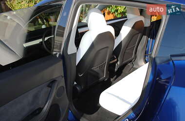 Внедорожник / Кроссовер Tesla Model Y 2024 в 