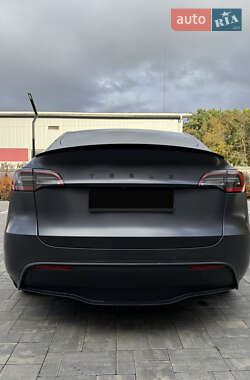 Внедорожник / Кроссовер Tesla Model Y 2021 в 