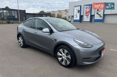 Позашляховик / Кросовер Tesla Model Y 2024 в 