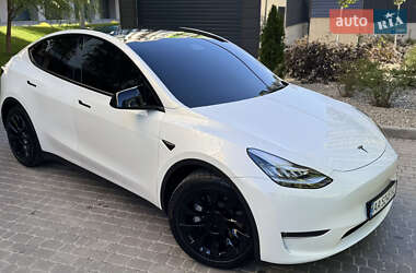 Внедорожник / Кроссовер Tesla Model Y 2021 в 