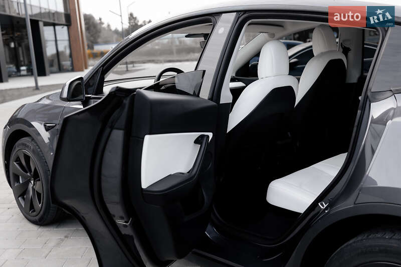 Внедорожник / Кроссовер Tesla Model Y 2022 в Луцке