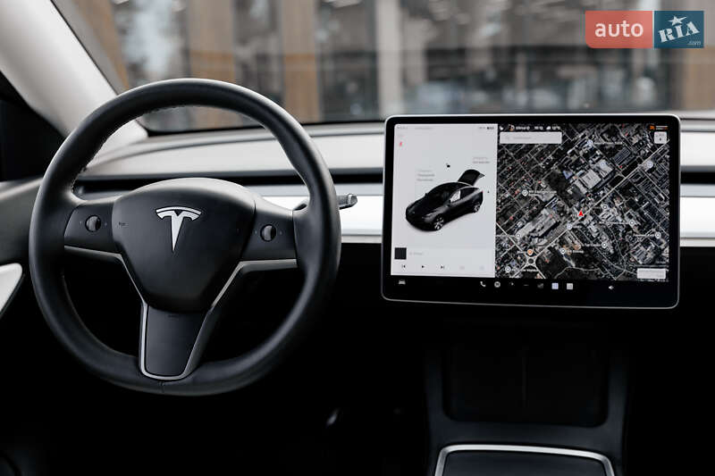 Внедорожник / Кроссовер Tesla Model Y 2022 в Луцке