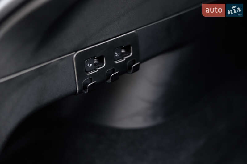 Внедорожник / Кроссовер Tesla Model Y 2022 в Луцке